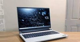 Naar de webshop voor een laptop (Dell G15)